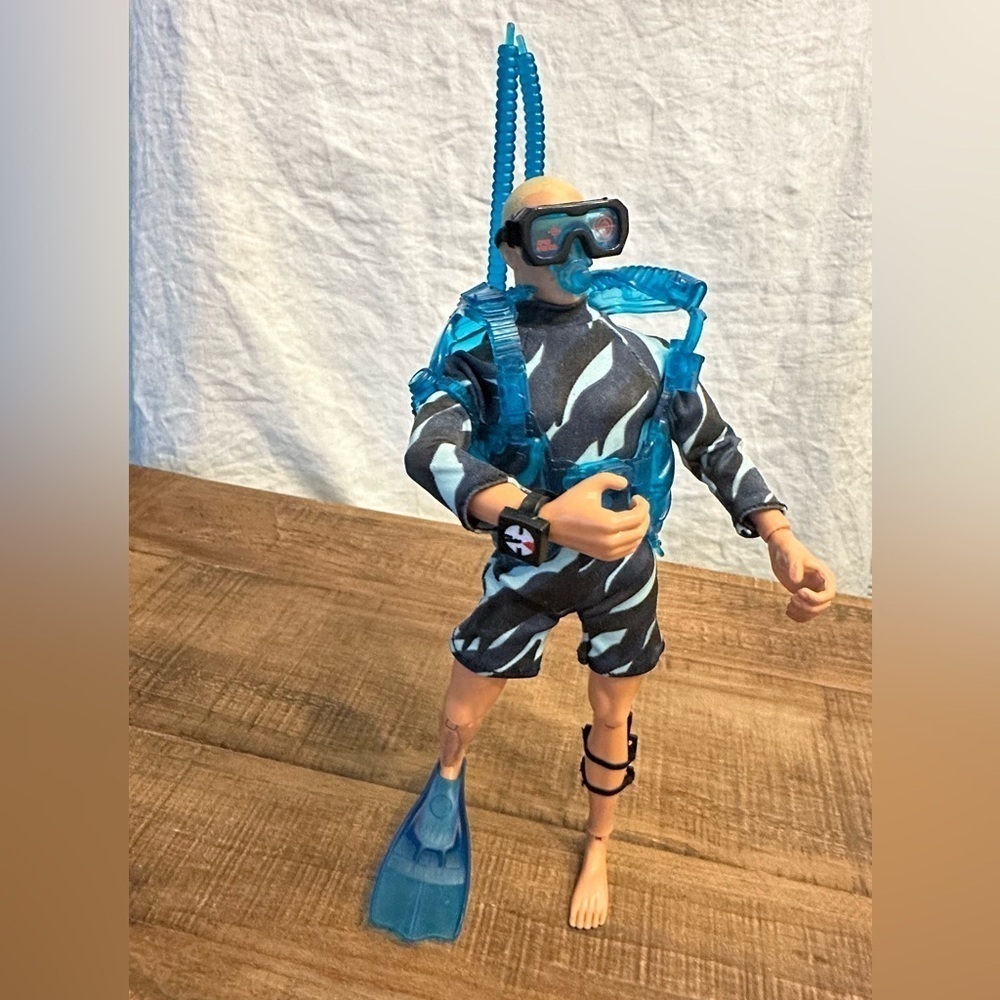 Vintage Hasbro 1996 Pawtucket, RI GI Joe 11-1/2” Action Figure in Wet Suit